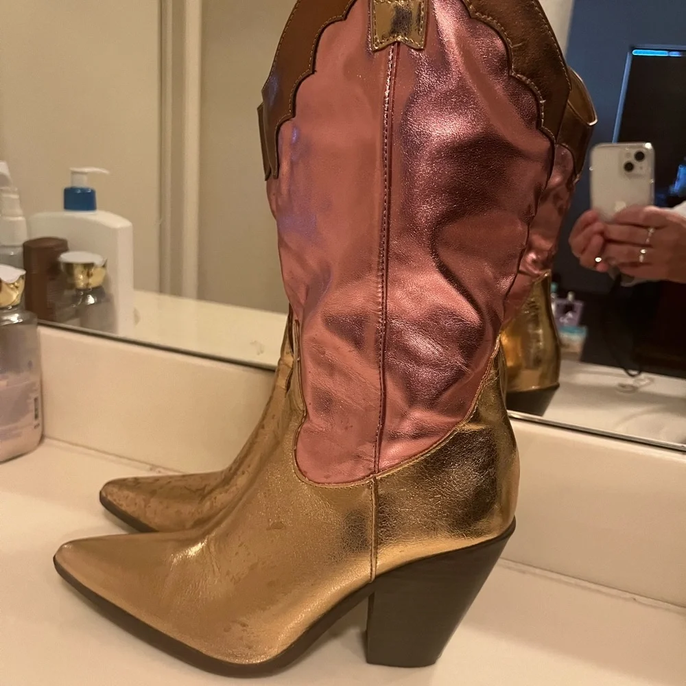 Boots - Picture 3 of 3